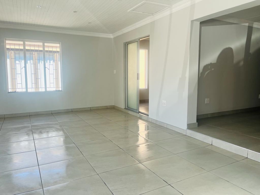 4 Bedroom Property for Sale in Riverside Beach Club Free State